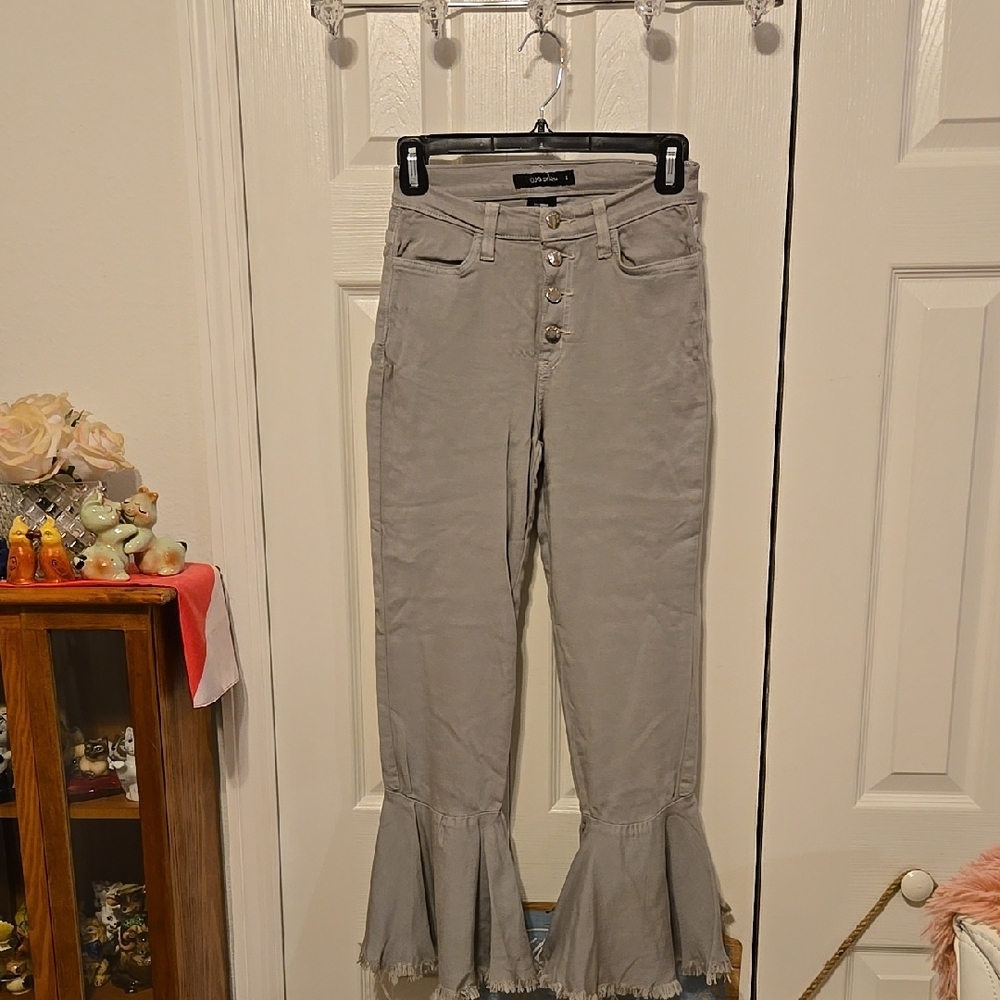 Gray Flared Jeans with Frayed Hem